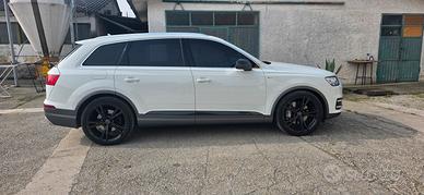Audi Q7  5.0 S.Line 