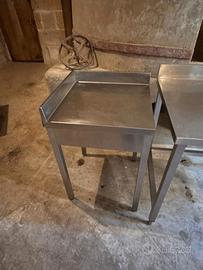 Tavolo acciaio inox con alzatina