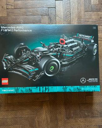 LEGO Mercedes-AVG F1 714 E Performance