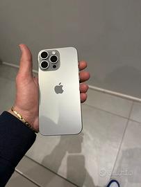 IPhone 16 pro max titanio