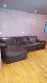 Divano angolare in vera pelle con chaise longue –