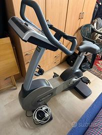 TECHNOGYM EXCITE 700 LED