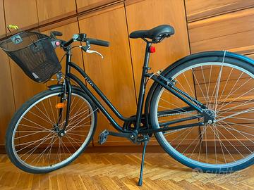 Bici da città ELOPS da donna con cestino