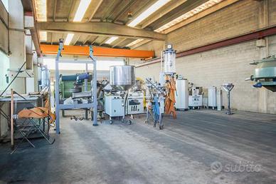 CAPANNONE A TREZZO SULL'ADDA