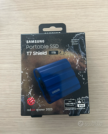 Samsung T7 Shield SSD Portatile da 1TB, USB 3.2