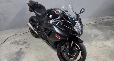 Suzuki gsxr 750