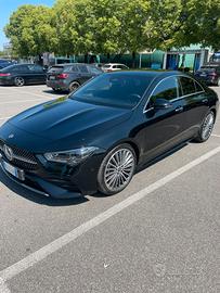 Mercedes-Benz CLA 180d