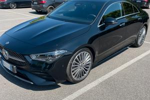 Mercedes-Benz CLA 180d