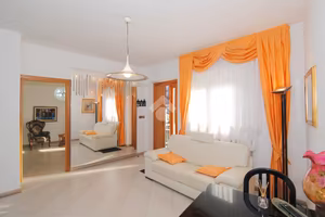 CASA SEMINDIPENDENTE A ALPIGNANO