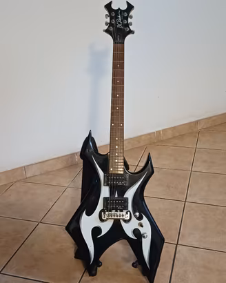 B.C. Rich Warlock 1 - SOLO MANO