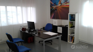 Capannone artigianale uffici ed area scoperta