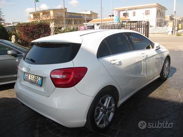 Mercedes-benz A 180 BlueEFFICIENCY Premium