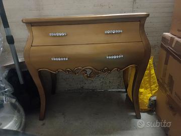 Mobiletto stile barocco 