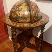 Mappamondo retrò porta liquori con raffigurazioni