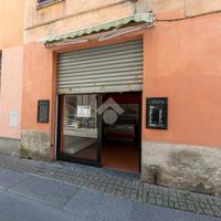 LABORATORIO A CASALE MONFERRATO