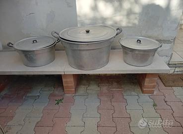 3 Pentole alluminio medio/grandi con coperchio