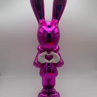 Statua yolo coniglio pop art