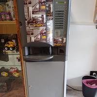 Distributore  caffè e bevande calde