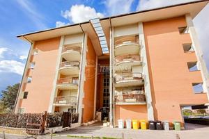 Quadrilocale a Bracciano 2 in zona servita