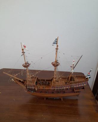 Modello navale statico artigianale –  Roter Dome