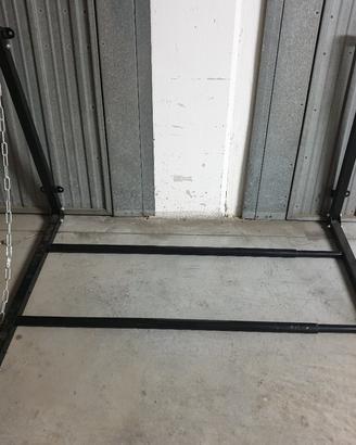 Porta pneumatici supporto a muro