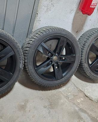 Cerchi in lega neri lucidi 225/45R17 