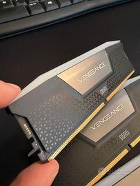 Corsair Vengeance RGB DDR5 64GB (4x16) - Roma EUR