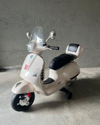 Piaggio Vespa GTS Super elettrica per bambini