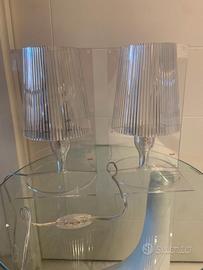 coppia Kartell Take lampada tavolo di design