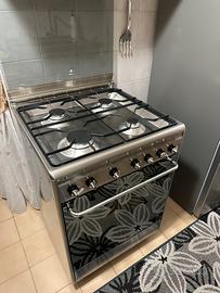 Cucina smeg a gas con forno elettrico