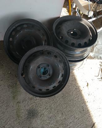 set di cerchi Renault dacia 14 pollici 