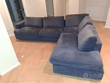 Divano ad angolo in tessuto blu