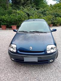Renault Clio 1.4 16 v blu