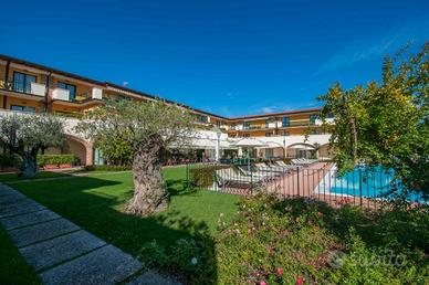 2 LOCALI A PADENGHE SUL GARDA