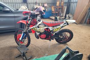 beta 300 rr 2019 full accessiori  prezzo tratabile