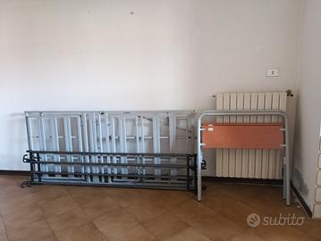 letto con sponde con materasso più copri materasso