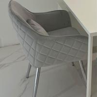 2 poltrone in velluto nuove mai usate .