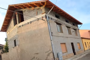 Terralba Casa Indipendente con Corte - TETTO NUOVO