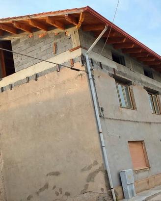 Terralba Casa Indipendente con Corte - TETTO NUOVO