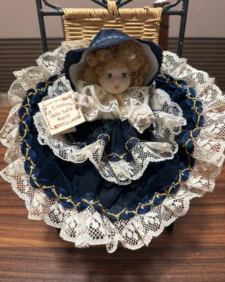 Bambola in porcellana vintage da collezione