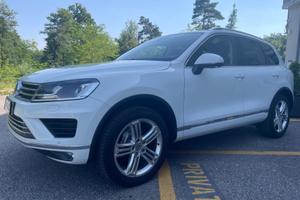 Volkswagen Touareg 3.0 TDI 262 CV *pelle*Automatik