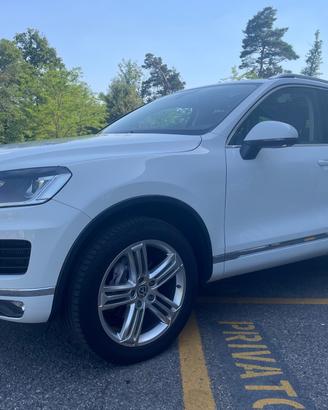 Volkswagen Touareg 3.0 TDI 262 CV *pelle*Automatik