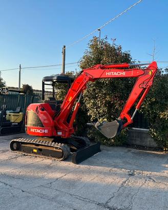 E214 ESCAVATORE HITACHI 35 Q