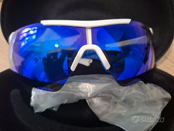 Occhiali da sole sportivi 