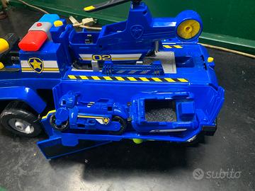 2 camion pawpatrol+5 personaggi