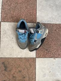 Jordan 4 UNC