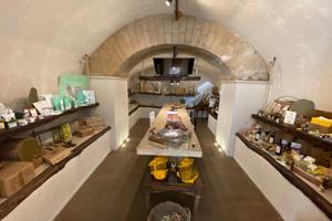 Laboratorio con Bagno in Zona Pianesi