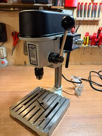 Trapano a colonna da banco