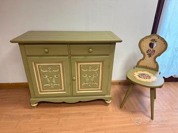 CREDENZA LEGNO DECORATA A MANO CON SEDIA ABBINATA