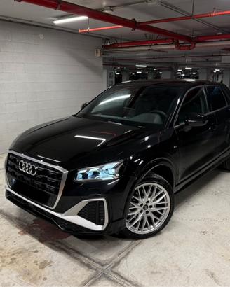 Audi Q2 35 TDI 150cv - S LINE - FULL LED - COCKPIT